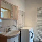 10 - Barth Apartman *